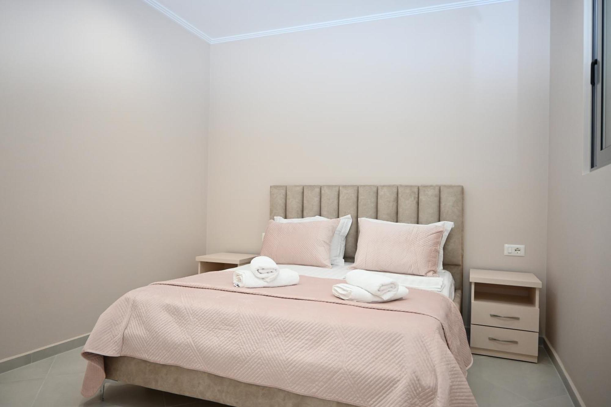 Eleana'S Apartament Sarandë 部屋 写真