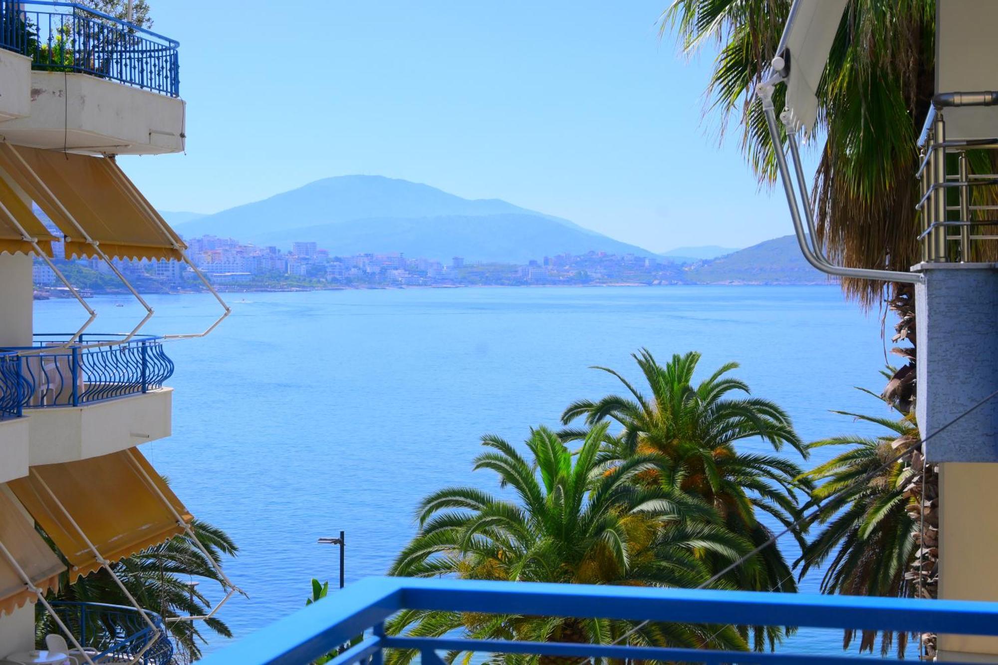 Eleana'S Apartament Sarandë 部屋 写真