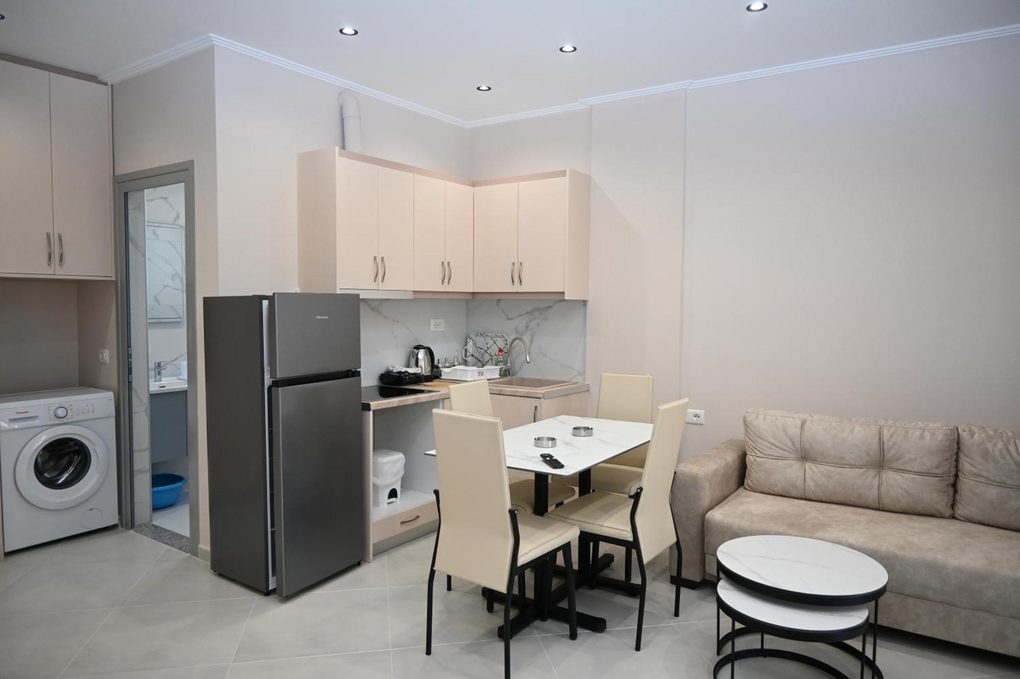 Eleana'S Apartament Sarandë 部屋 写真