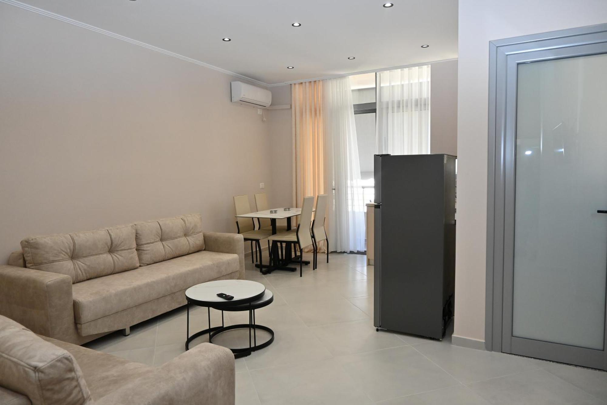Eleana'S Apartament Sarandë 部屋 写真