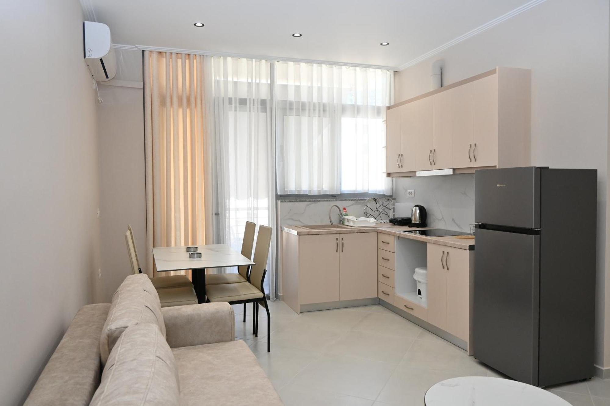 Eleana'S Apartament Sarandë 部屋 写真
