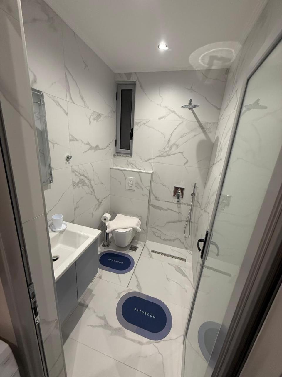 Eleana'S Apartament Sarandë エクステリア 写真