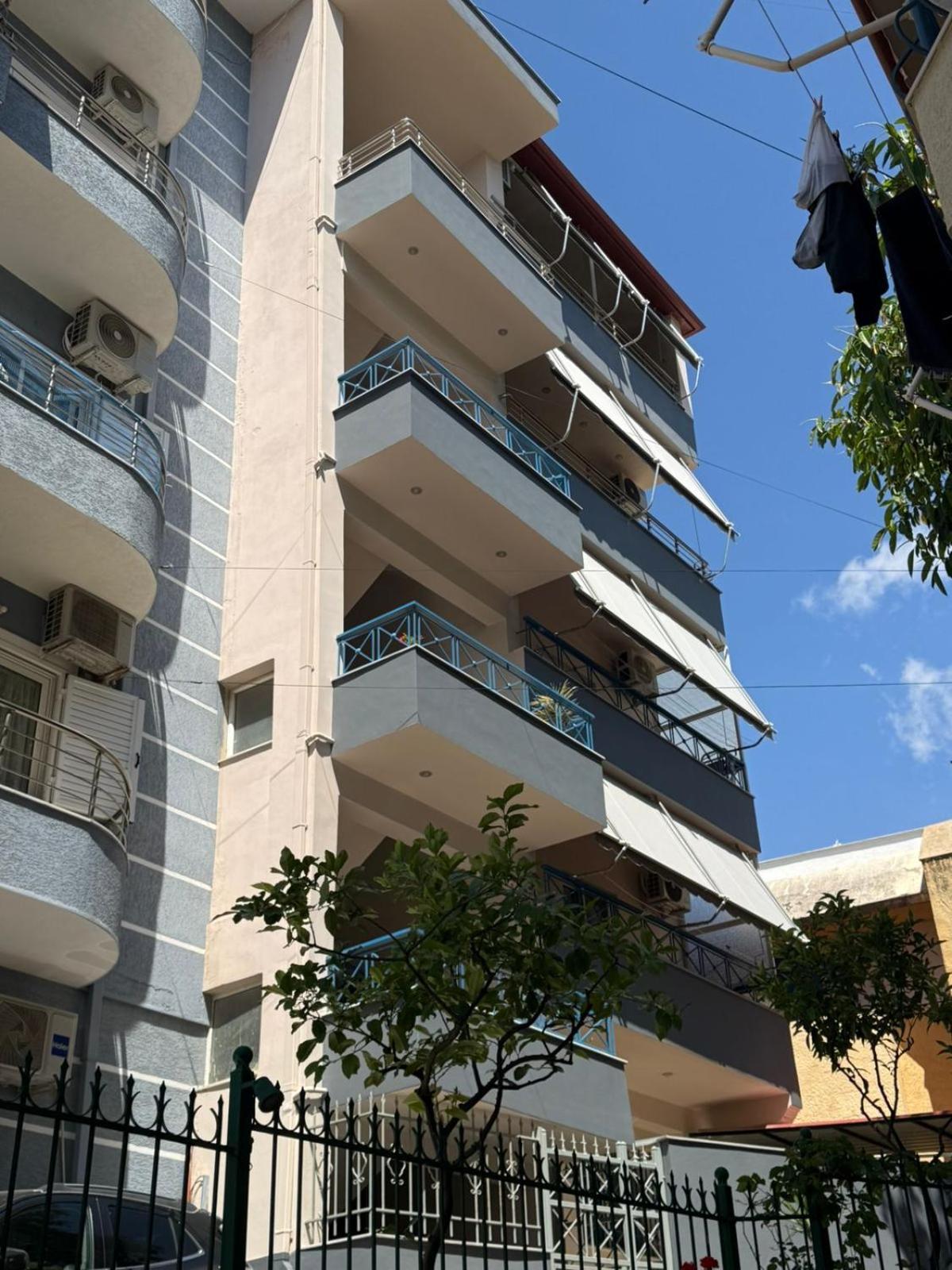 Eleana'S Apartament Sarandë エクステリア 写真